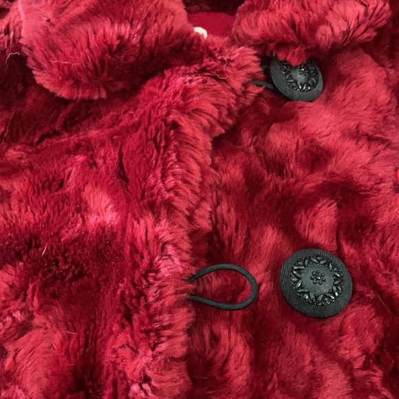 Corky and company red fur coat with teddy bear pin - Picture 2 of 5